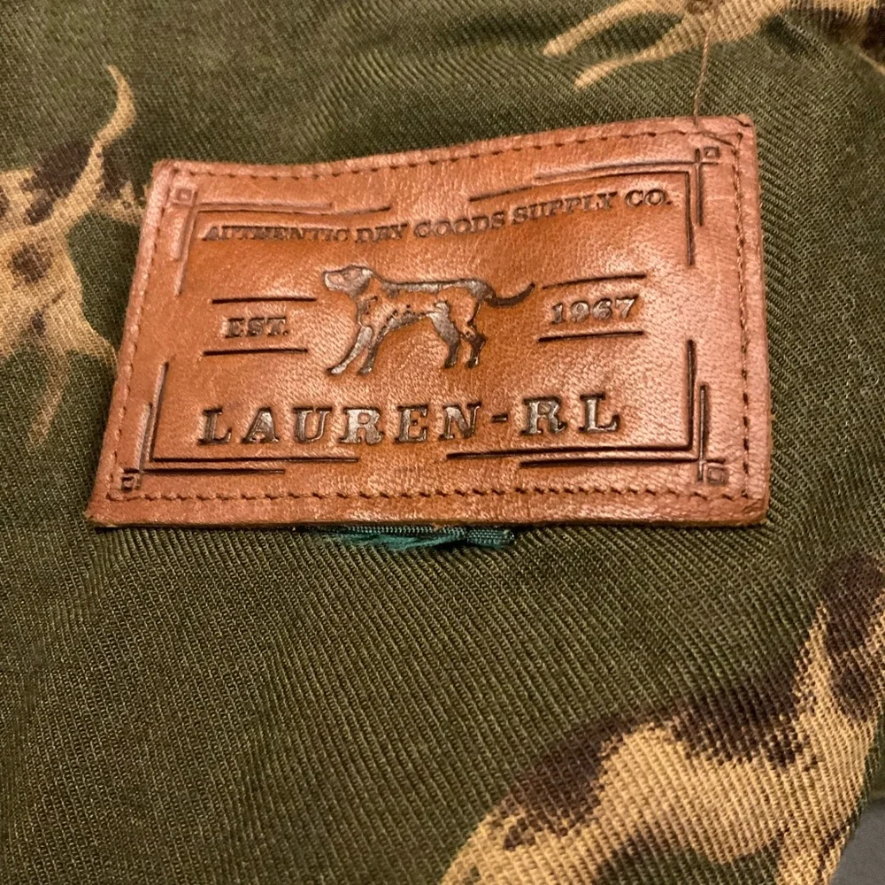 Lauren by Ralph Lauren lightly puffy reversible vest. Mist likely a small - Picture 7 of 9